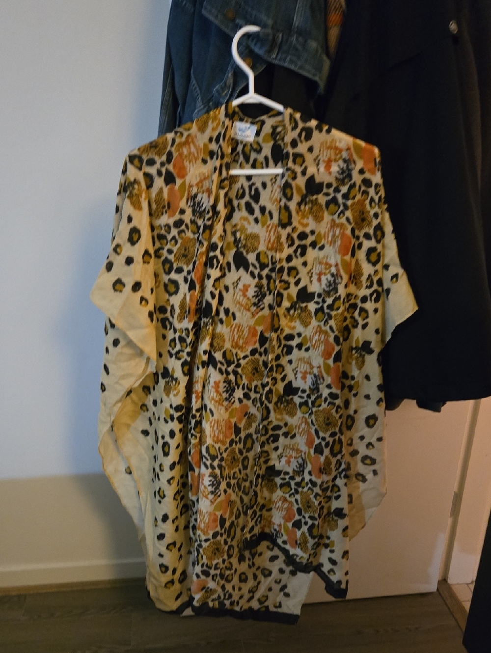 Lightweight Animal & Floral Print Kimono - Yellow, Black, Orange
